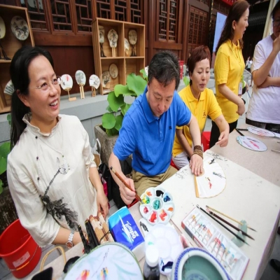 来玉佛禅寺体会端午中国味